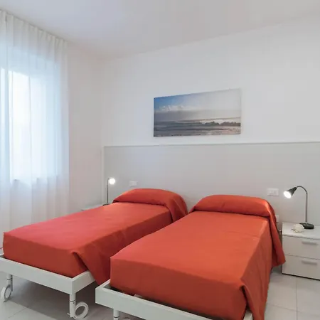 Casa Esedra A, Parcheggio Privato アパート アラッシオ